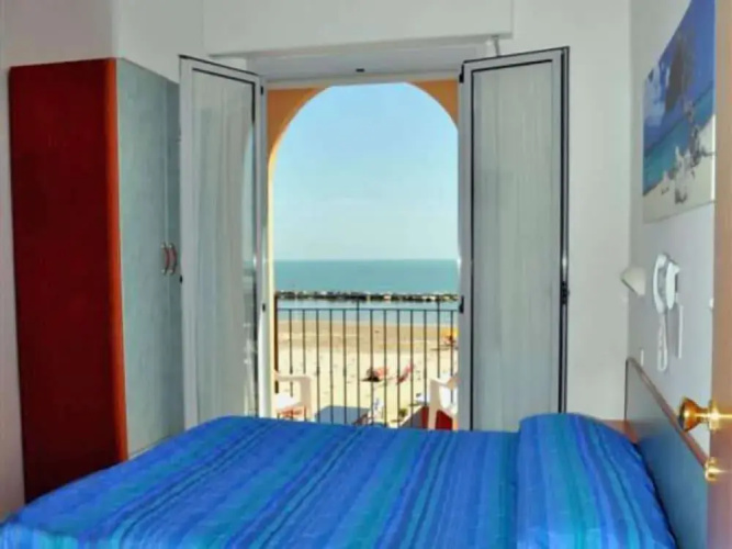 Hotel Holiday Beach