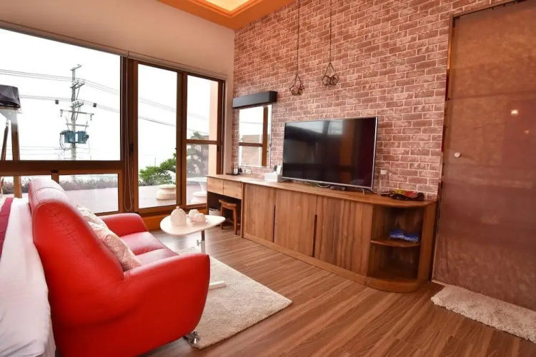 Rainbow Hill House