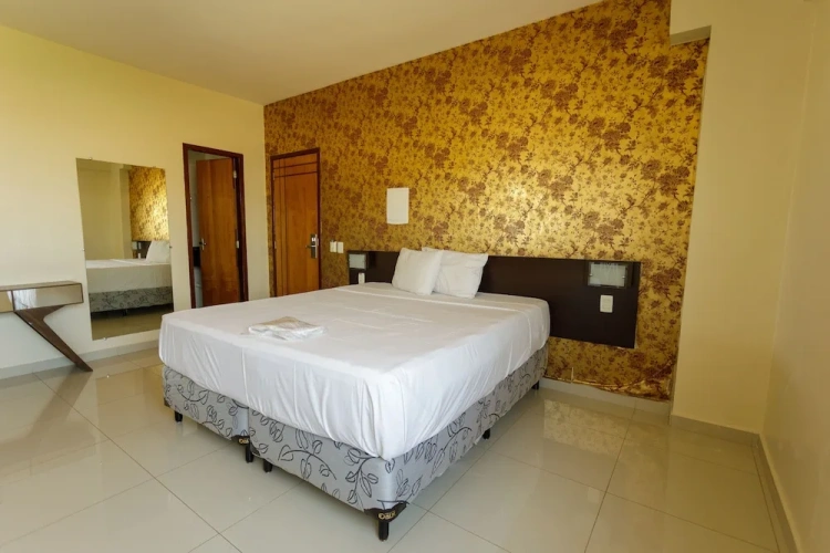 Deluxe Double room with city view