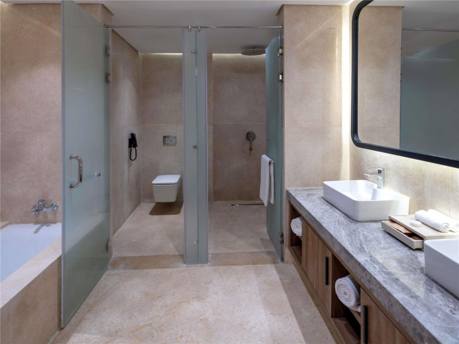 Rixos Premium Magawish Bay View