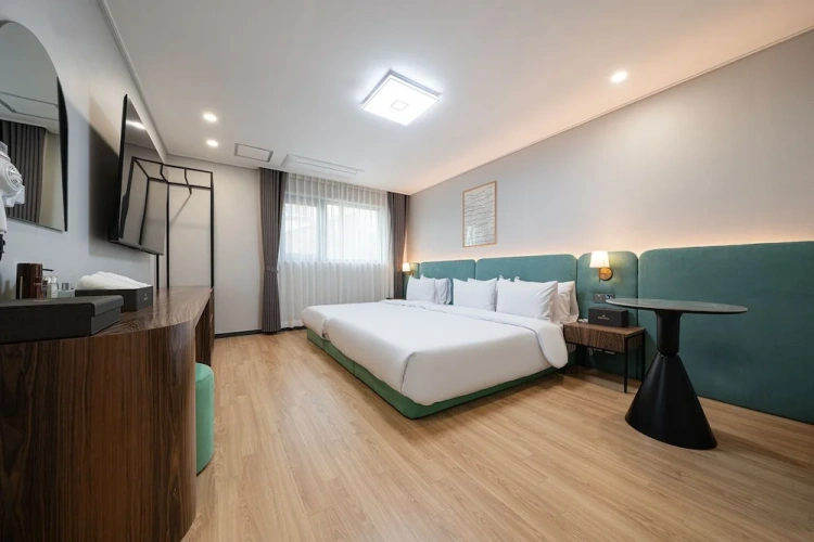 Standard Twin Family room