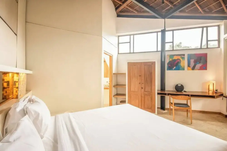 Charming 1BR Villa With Pool, 800m to Echo Beach