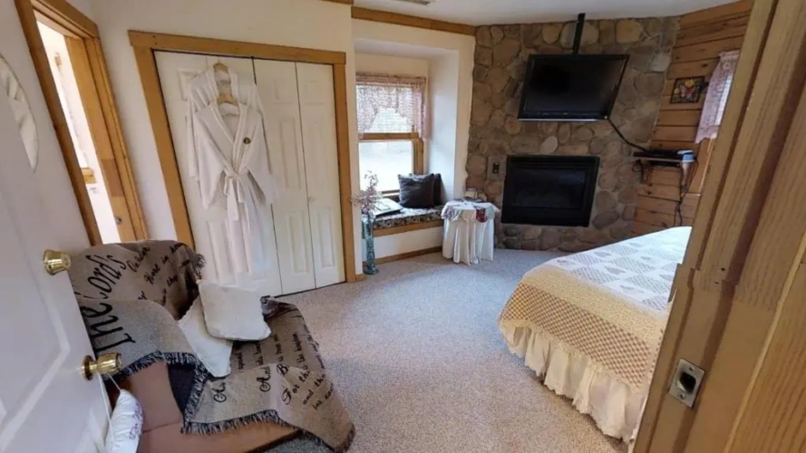 Deluxe Double Suite