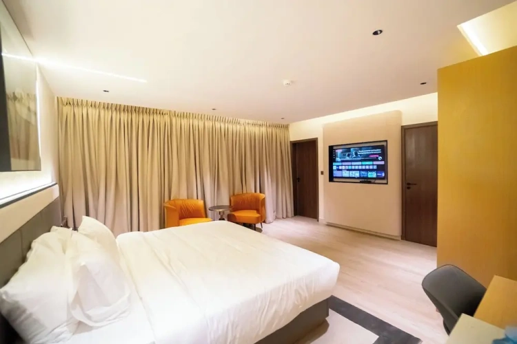 Executive Suite