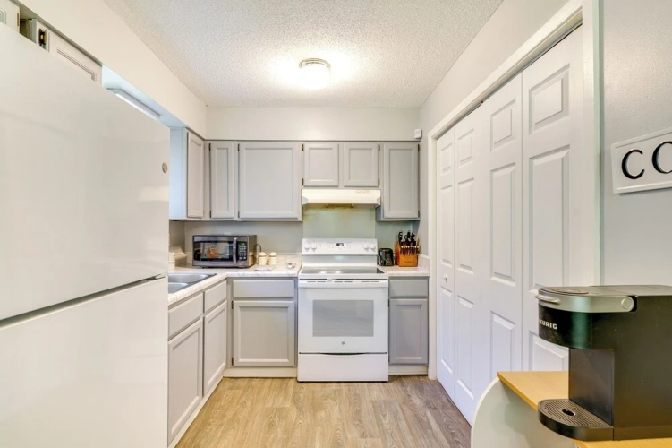 2 Bedrooms Cottage