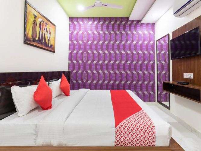 Flagship 27867 Savitri Regency