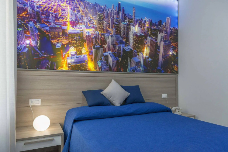 Hotel America