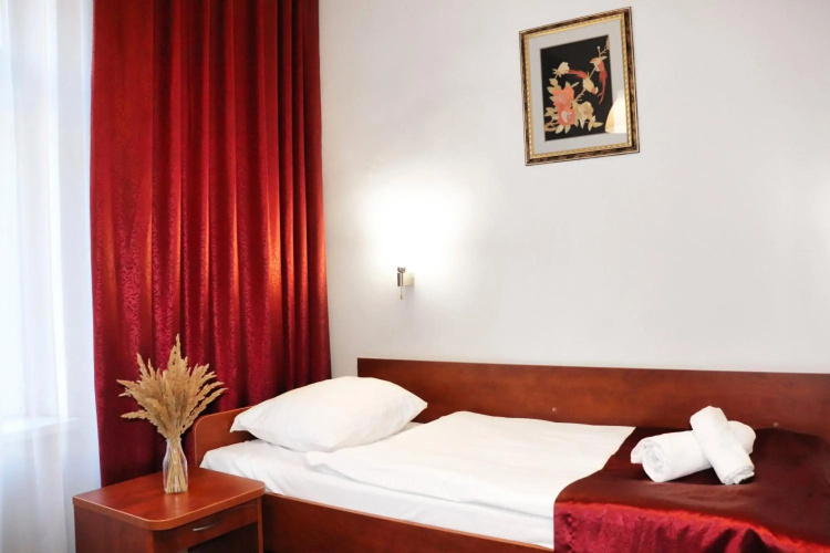 Lothus Hotel