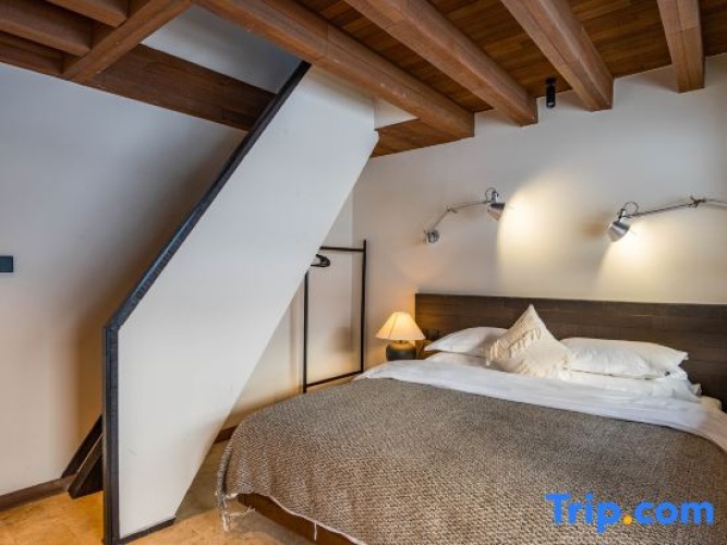 2 Bedrooms Suite