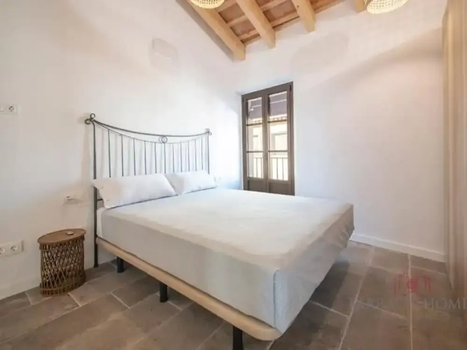 Th56e Apartamentos Murmur la nit