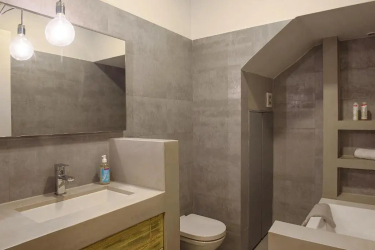 Monolia Maisonettes