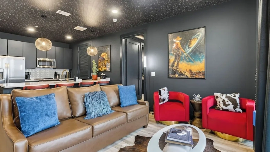 2 Bedrooms Apartment