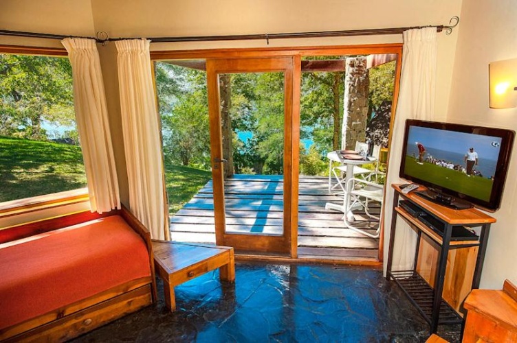2 Bedrooms Bungalow