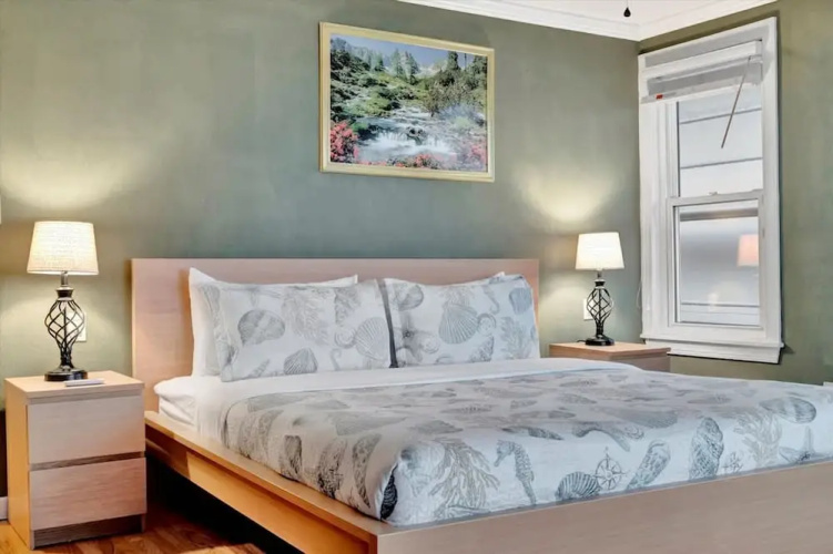 Stones Throw Beachfront Premier Suite 4 Views
