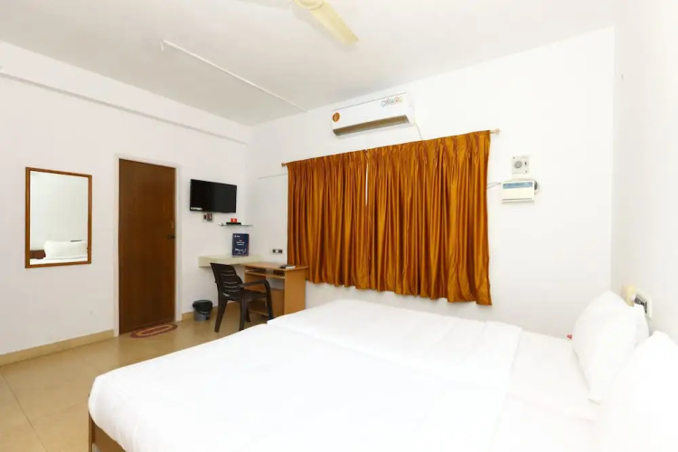 OYO 9261 SPL Serviced Apartments Sholinganallur