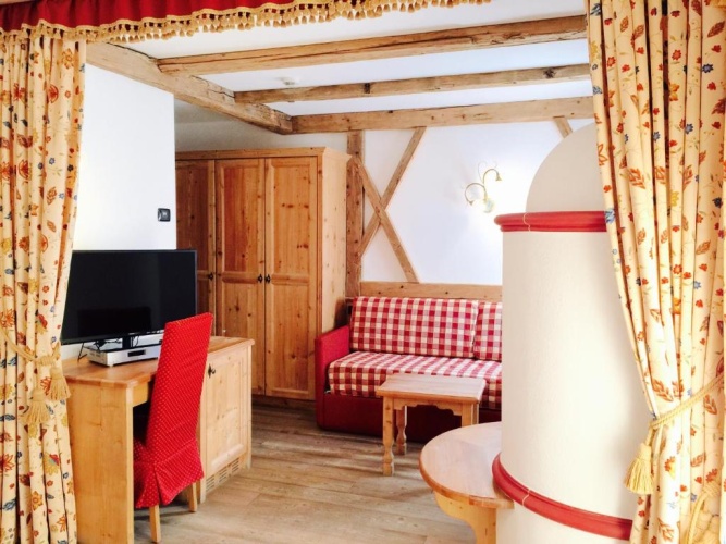 Junior Suite with balcony and with view
