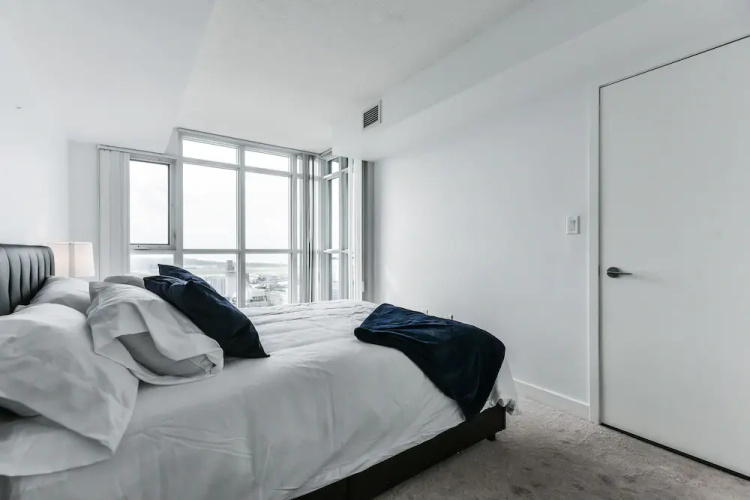 Toronto Suite Rentals - City Place