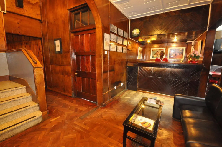 Oakwood Hotel