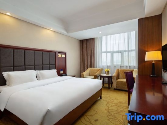 Deluxe Double Suite