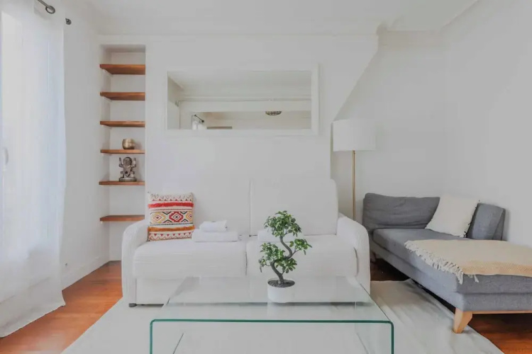 Apartment in Montmartre With 1 Room