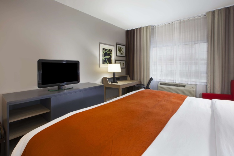 Guest rooms
