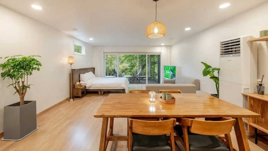 1 Bedroom Standard room with mountain view