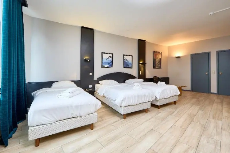 Triple room