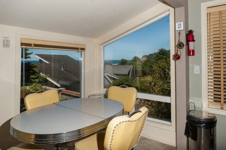 Birds Eye Beach House