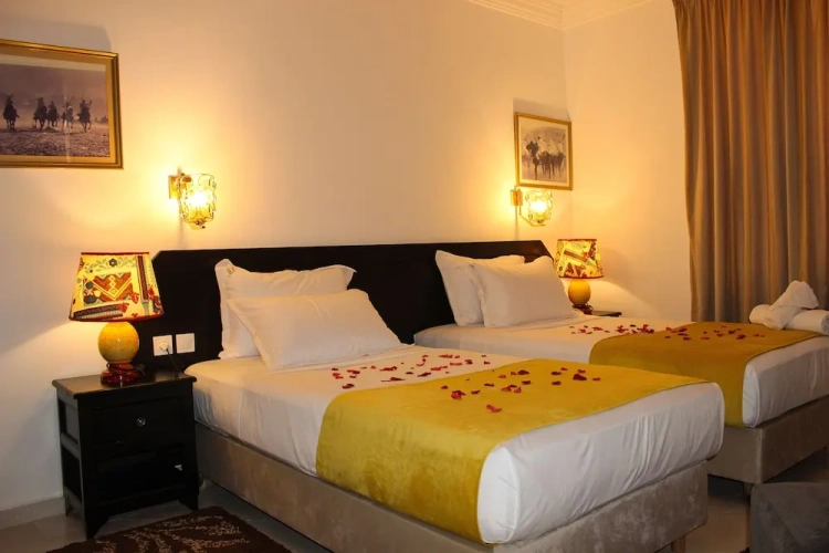 Standard Twin room with balcony