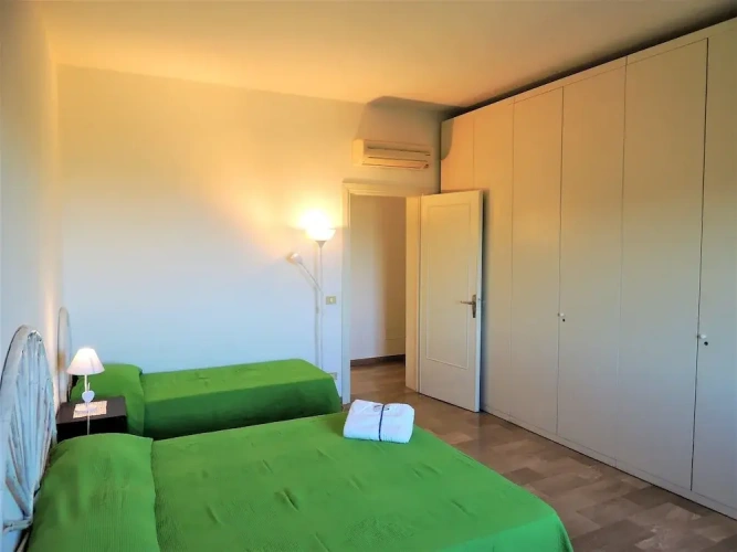 2 Bedrooms Villa
