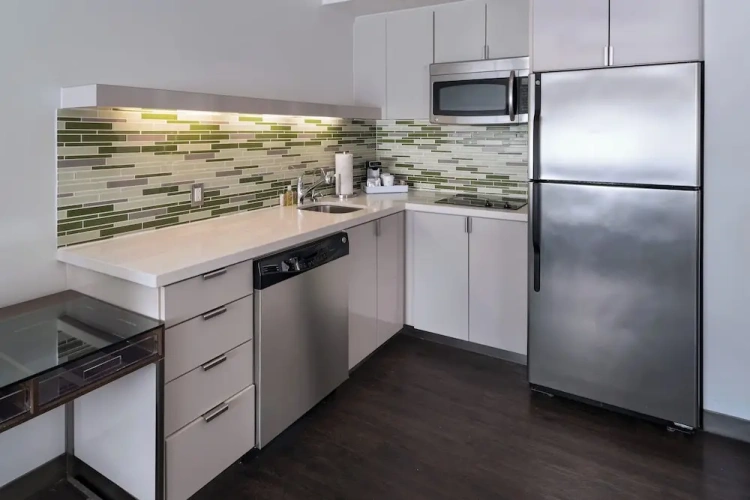 1 Bedroom Suite
