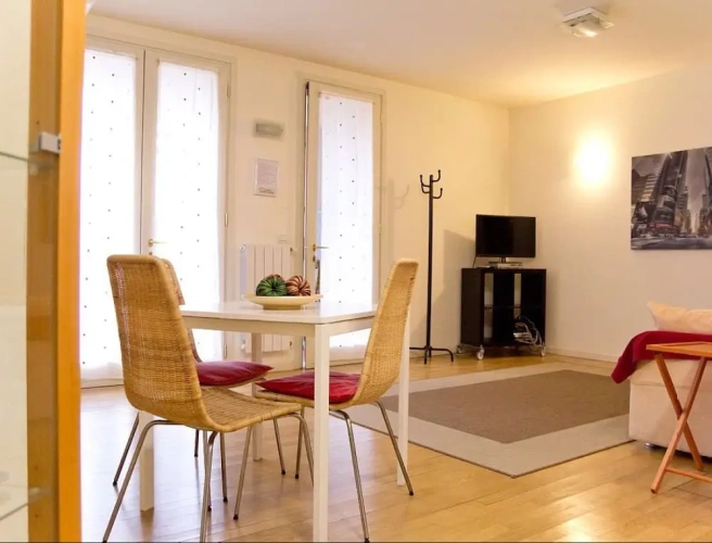 1 Bedroom Apartment