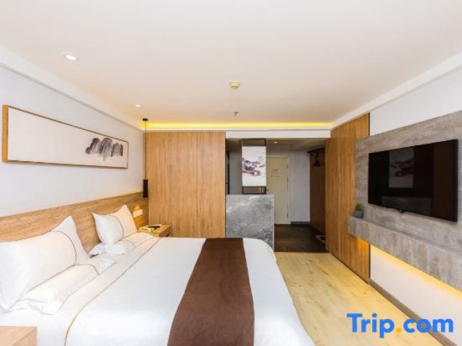 Standard Double room with view