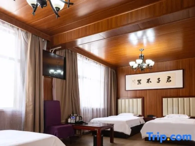 Deluxe Quadruple room