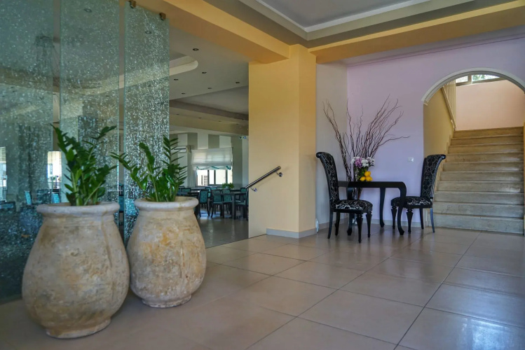 Kokoni Beach Hotel