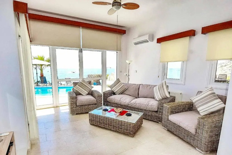 Villa Castania