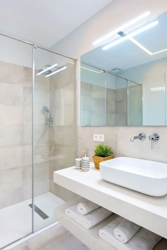 3 Bedrooms Apartment