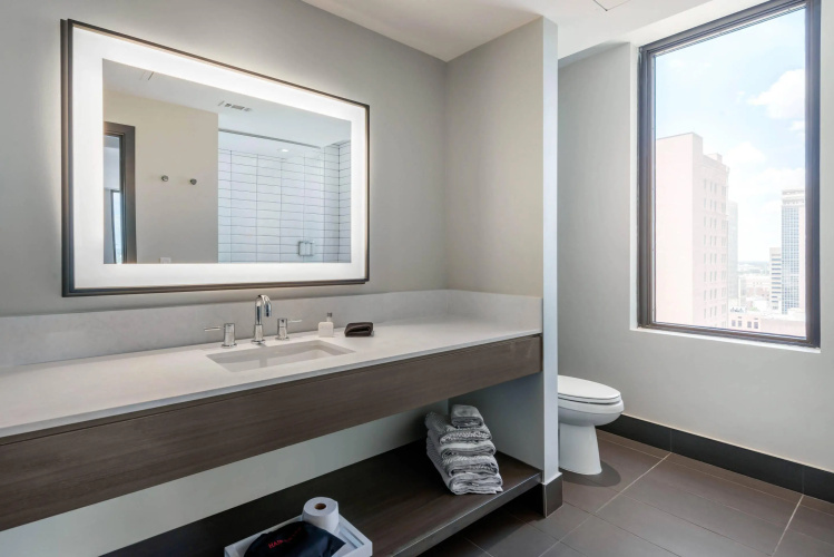 Cambria Hotel Houston Downtown Convention Center photo 9