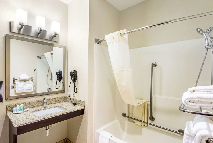 Quadruple Suite