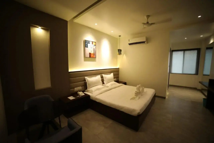 Hotel Midland, Nanded