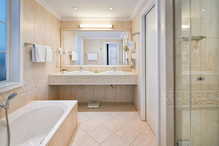 Grand Hotel Zell Am See photo 9