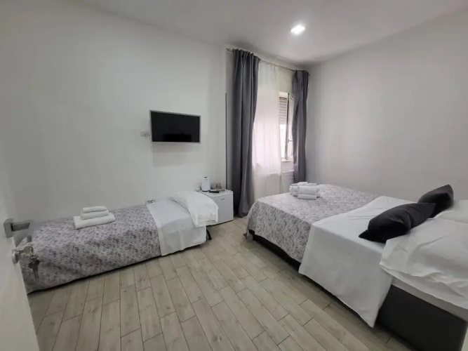 New era Rooms
