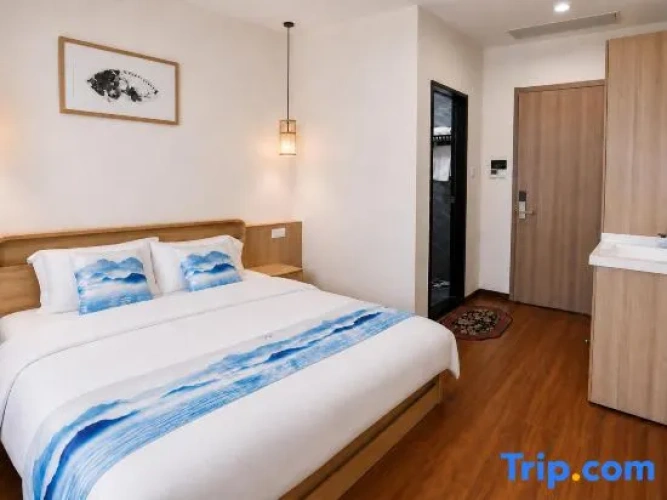 Premier room