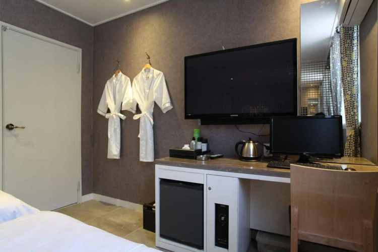 Cello Hotel