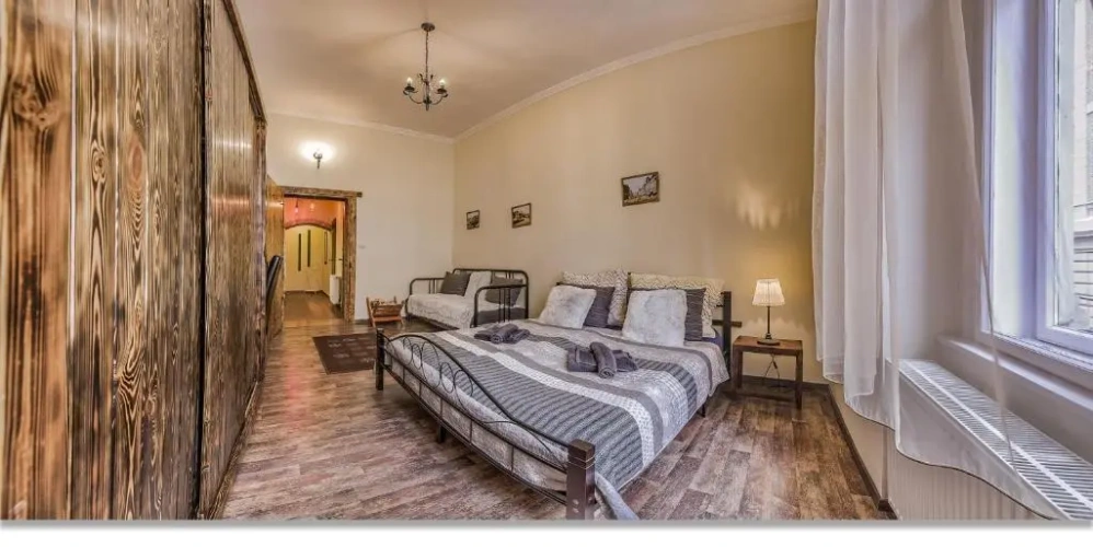 1 Bedroom Apartment