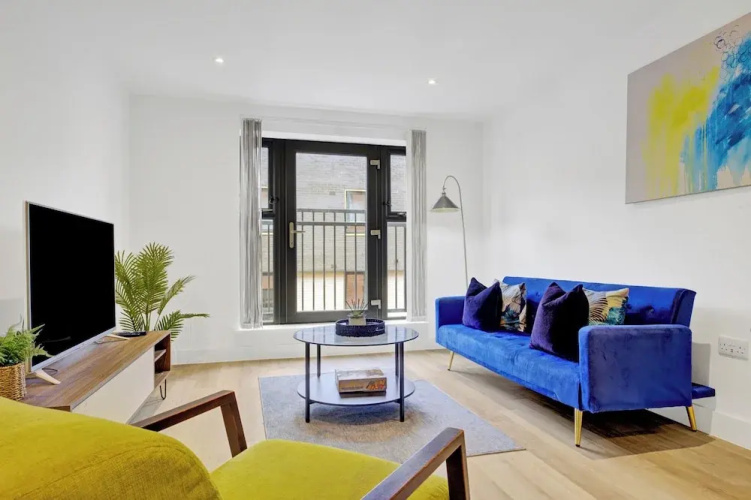 1 Bed Flat - Sleeps 3 - Parking