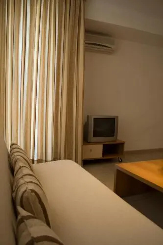 Sunny House Apart Hotel