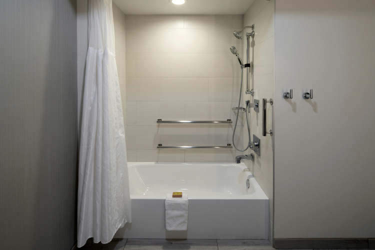 DoubleTree by Hilton Hotel Bakersfield photo 10