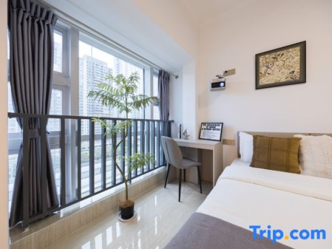 Standard Double room with city view
