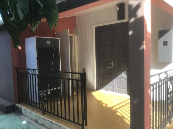 2 Bedrooms Cottage